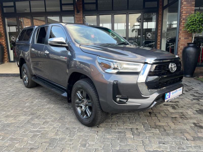 2021 TOYOTA Hilux
