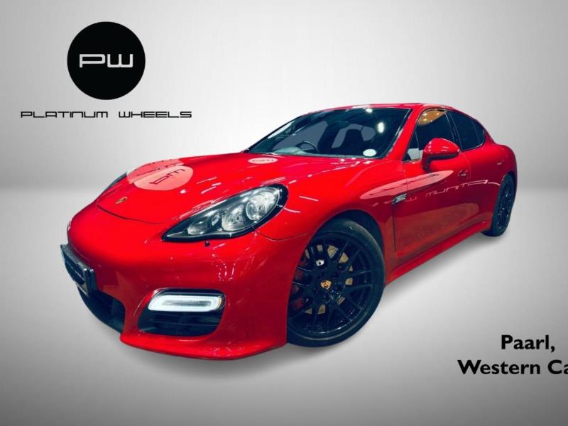 2013 PORSCHE Panamera