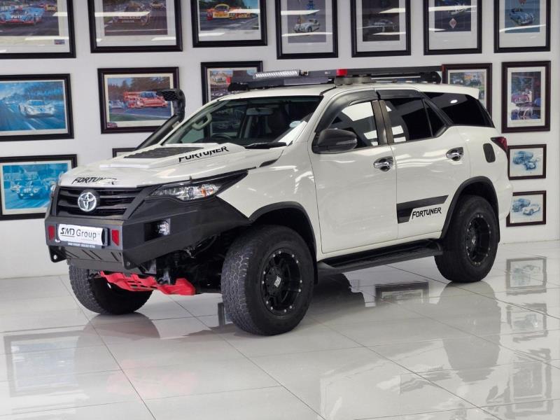 2019 TOYOTA Fortuner