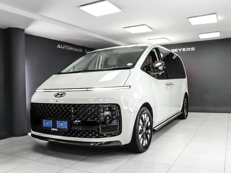 2022 HYUNDAI Staria