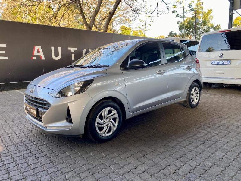 2022 HYUNDAI Grand i10