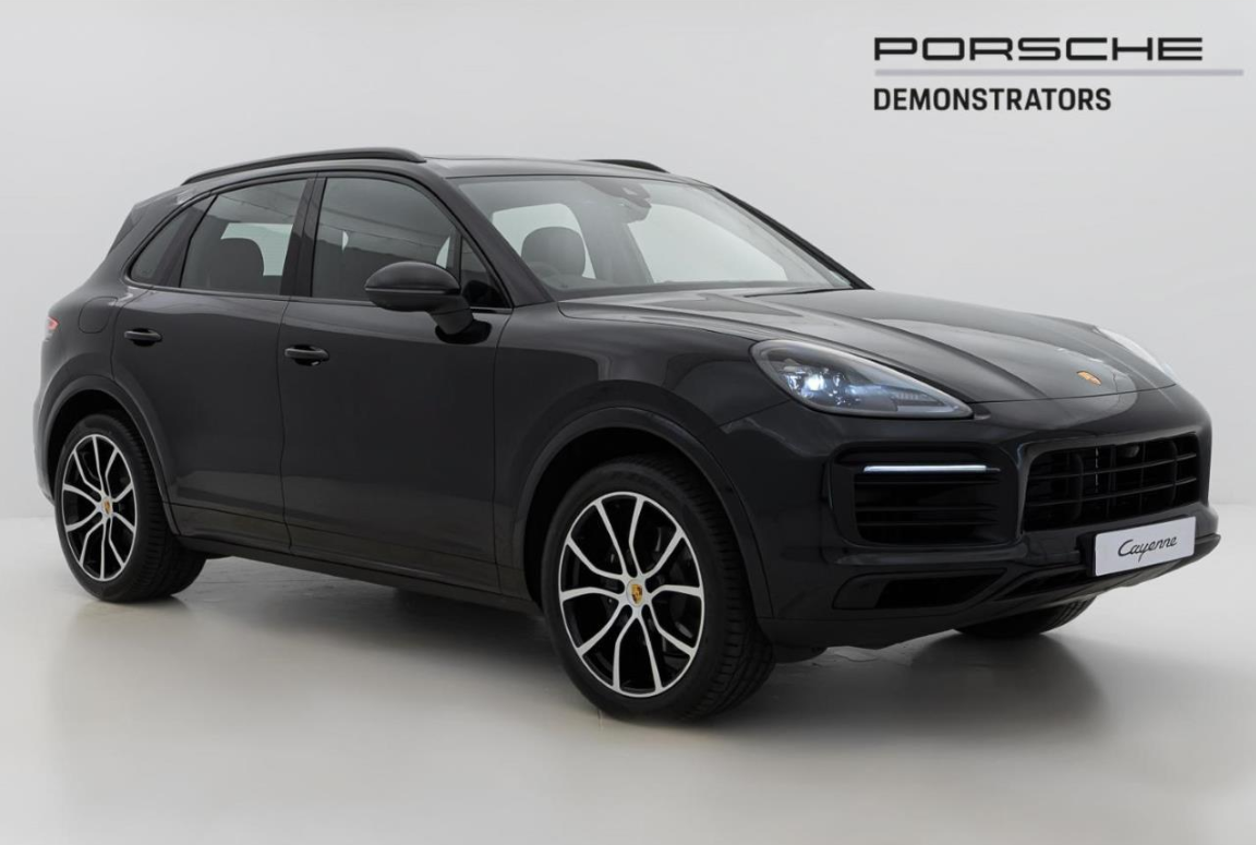 2023 PORSCHE Cayenne