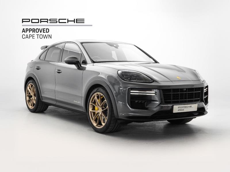 2024 PORSCHE Cayenne