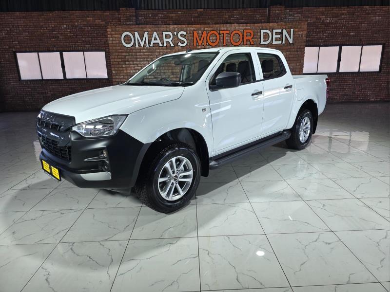 2025 ISUZU D-MAX