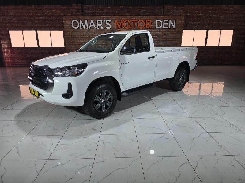 2025 TOYOTA Hilux