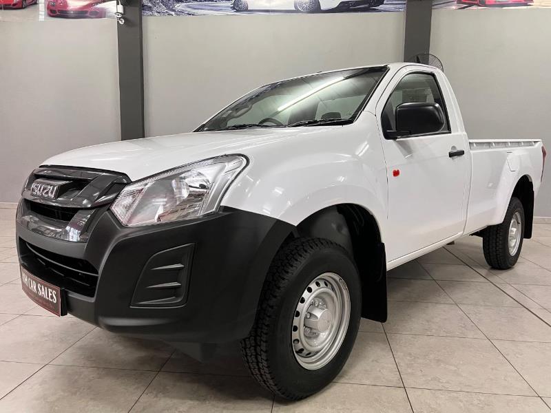 2025 ISUZU D-MAX