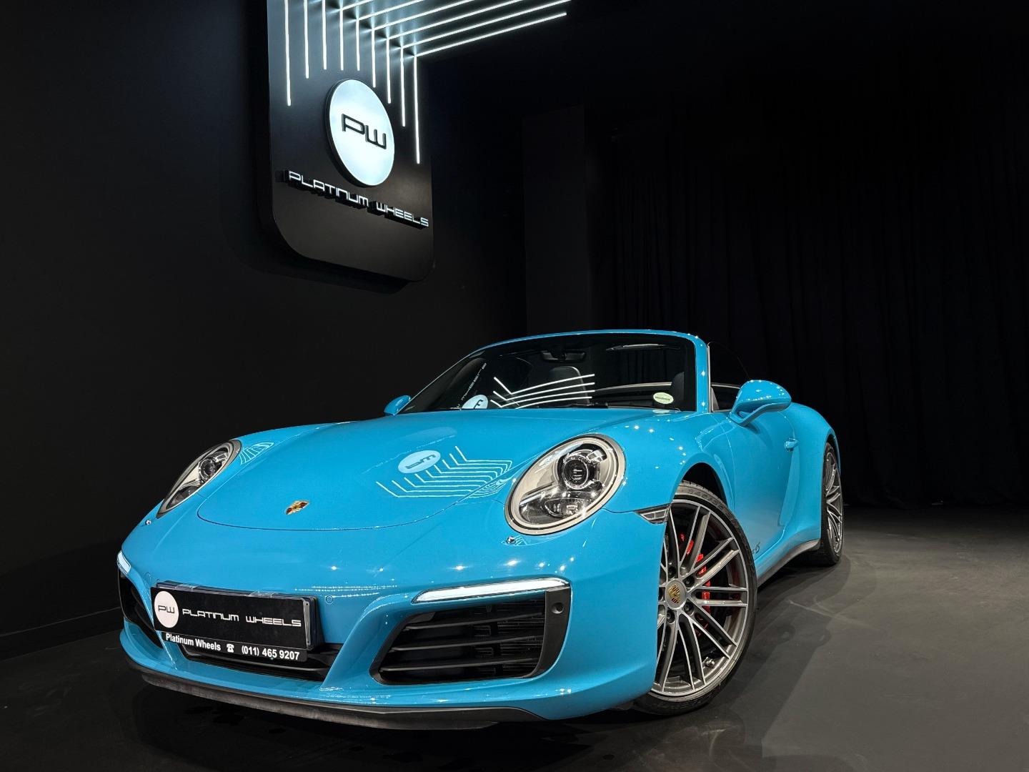 2017 PORSCHE 911