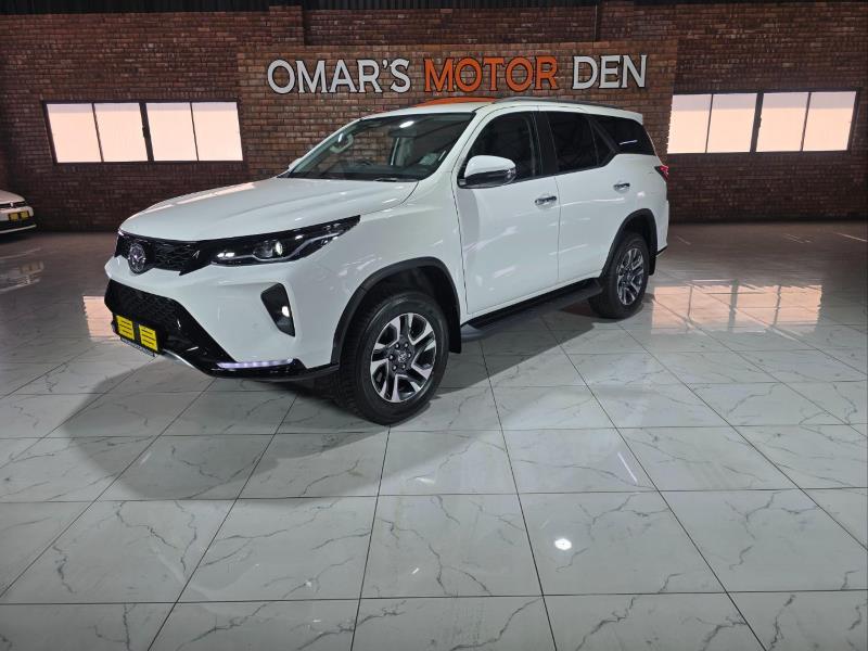 2025 TOYOTA Fortuner