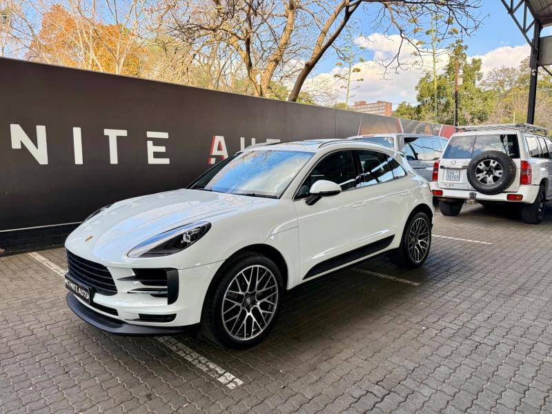 2019 PORSCHE Macan