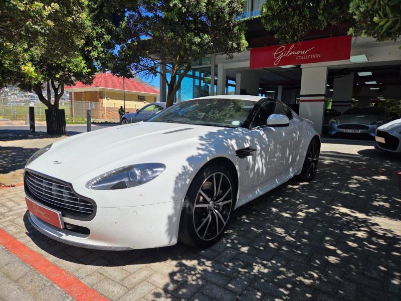 2011 Aston Martin Vantage
