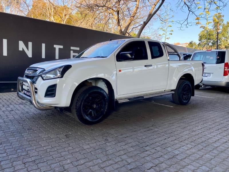 2020 ISUZU D-MAX