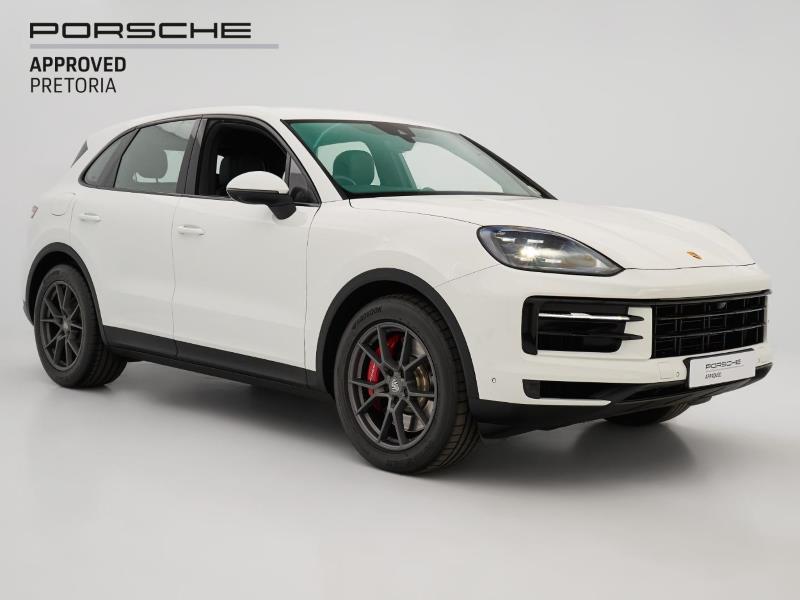 2024 PORSCHE Cayenne