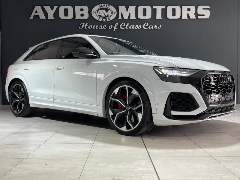 2021 AUDI Q8