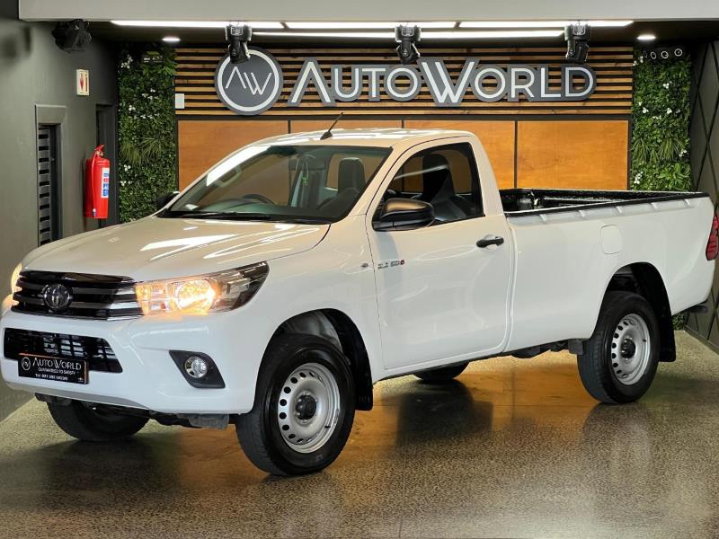 2023 TOYOTA Hilux