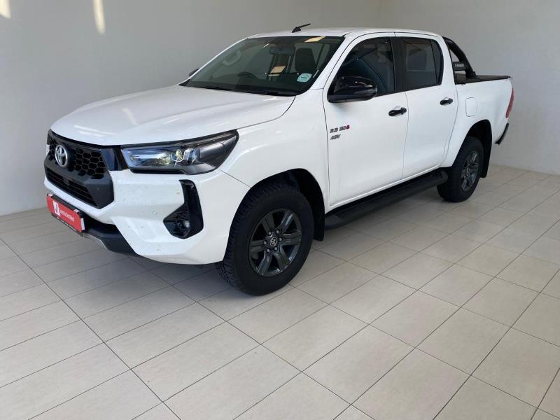 2025 TOYOTA Hilux