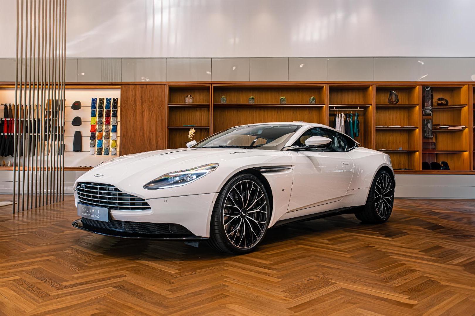 2017 AM DB11