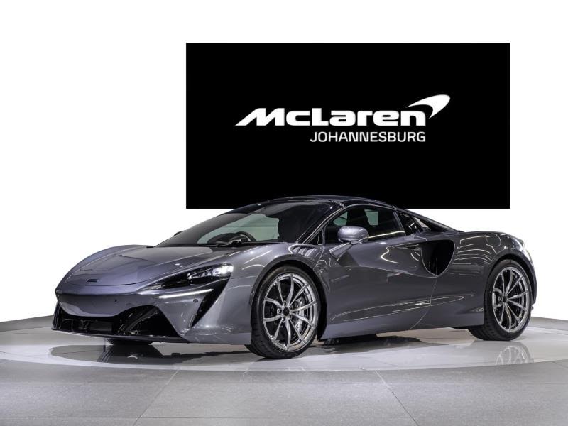 2025 McLaren Artura