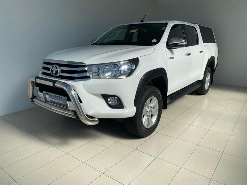 2017 TOYOTA Hilux