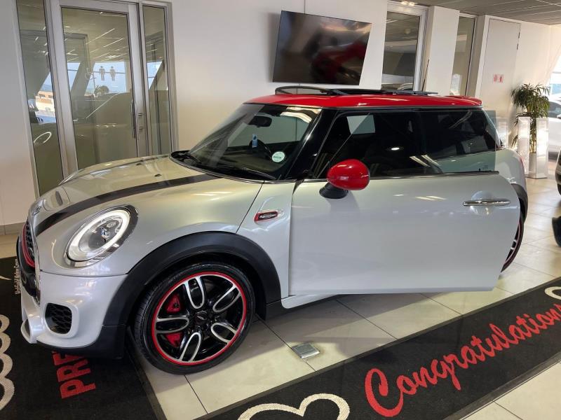 2016 MINI Hatch