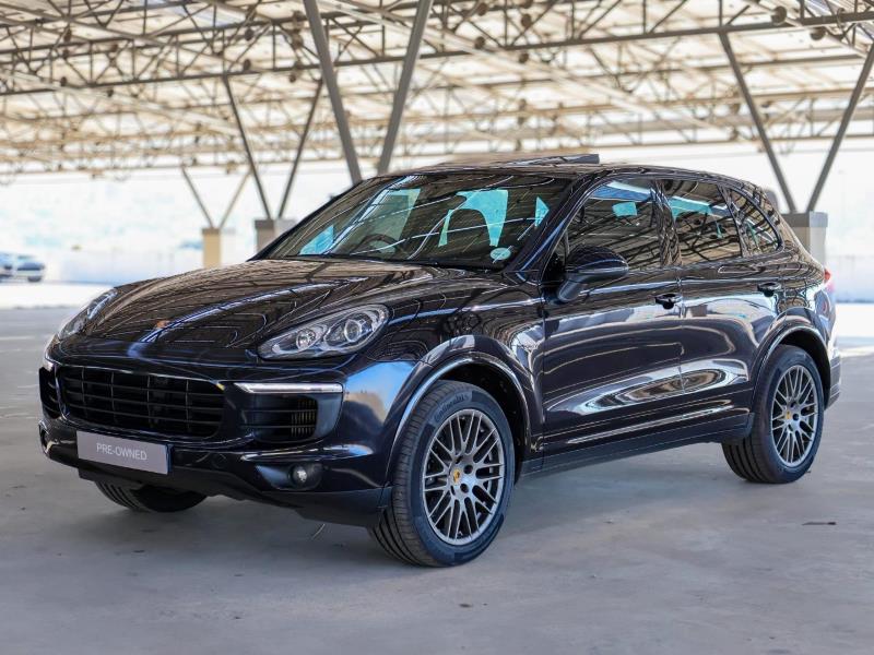 2017 PORSCHE Cayenne