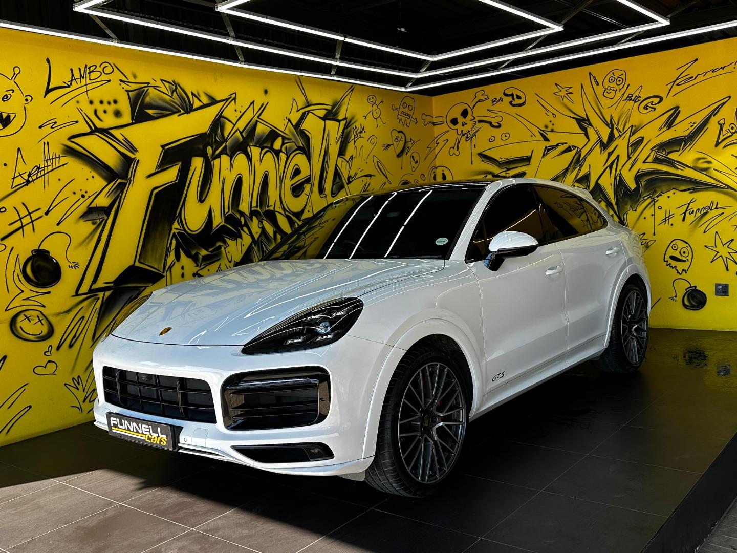 2021 PORSCHE Cayenne
