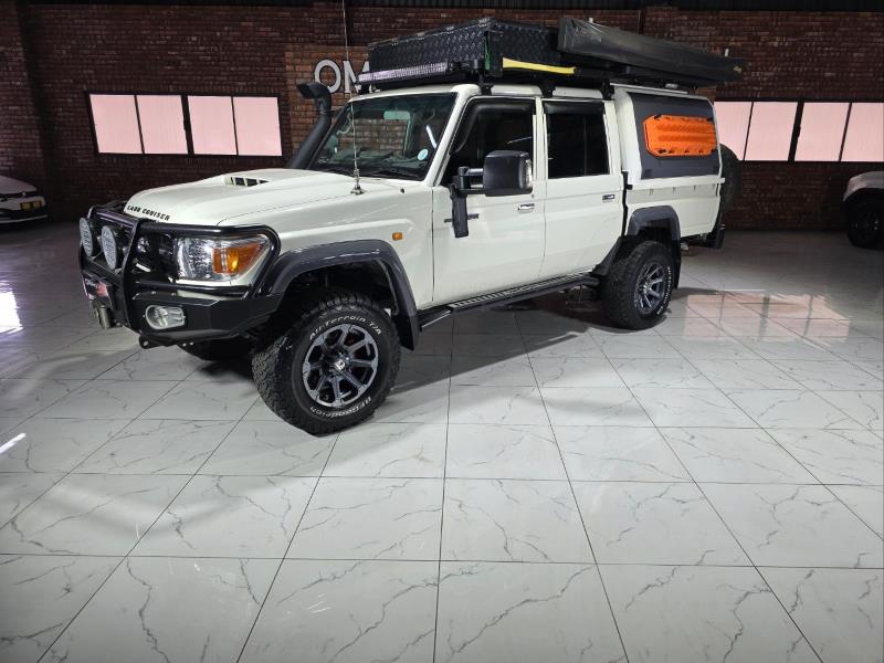 2015 Toyota Land Cruiser 79
