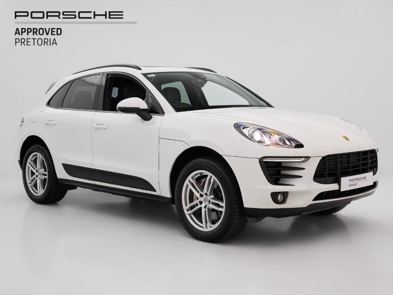 2017 PORSCHE Macan