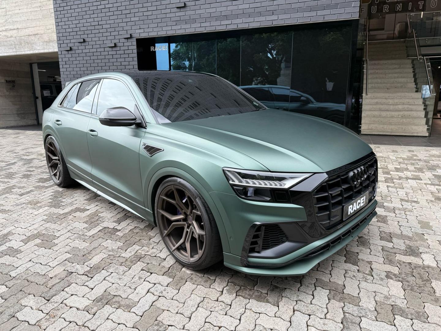 2023 AUDI Q8