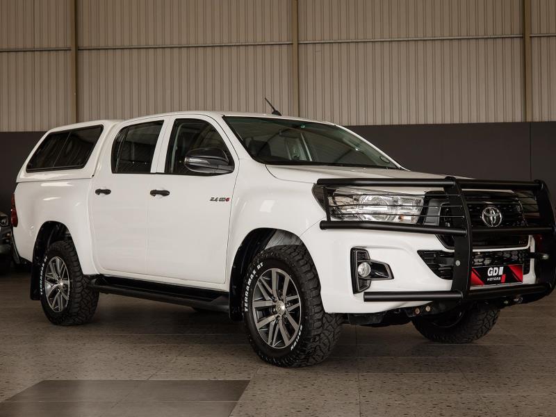 2019 TOYOTA Hilux