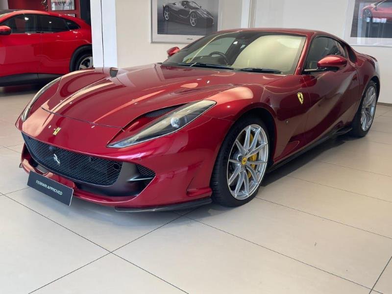 2019 FERRARI 812