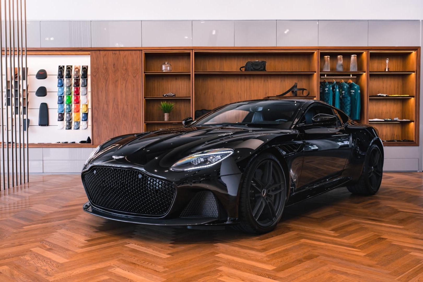2020 AM DBS Superleggera