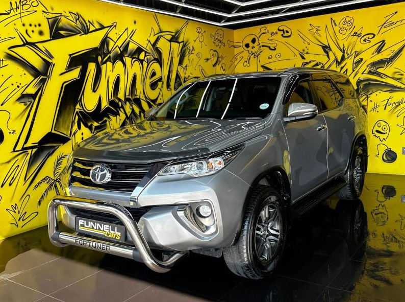 2019 TOYOTA Fortuner
